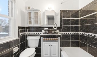 6525 13TH St NW, Washington, DC 20012