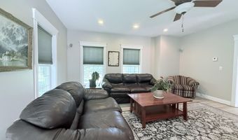 134 Pine Ledge Rd, Bangor, ME 04401