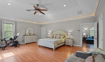 151 Old Jenckes Hill Rd, Lincoln, RI 02865