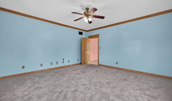 646 S Country Estates Ln, Bloomfield, IN 47424