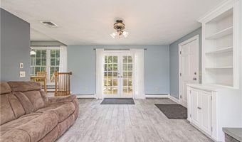 15 Caraway Dr, Johnston, RI 02919
