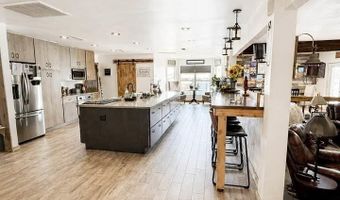 5404 Sioux Rd, Carlsbad, NM 88220