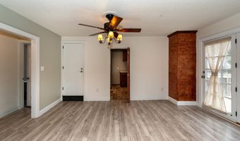 30 2nd St St, Franklinville, NJ 08322
