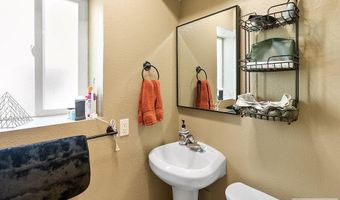 5130 Cole St, Chubbuck, ID 83202