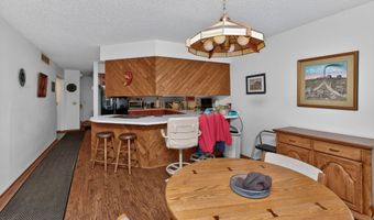 4612 Dover Dr, Ames, IA 50014