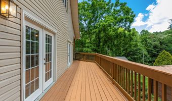 95 Cherokee Ave, Andrews, NC 28901