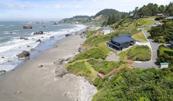 17440 DEER PARK Dr, Brookings, OR 97415