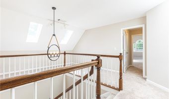 9360 Nesbit Lakes Dr, Alpharetta, GA 30022