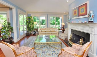 2 Schuyler Ln 2, Bloomfield, CT 06002