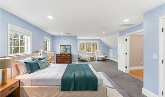 71 Norton Ave, Cranston, RI 02920