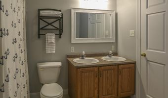 53 Lincolnville Ave, Belfast, ME 04915