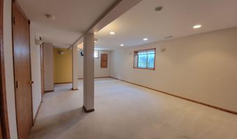 2512 Eaton Ave, Ames, IA 50010