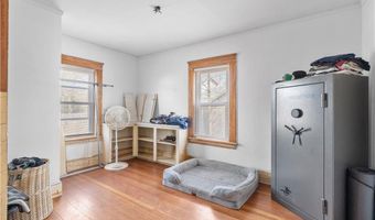 32 Union St, East Greenwich, RI 02818