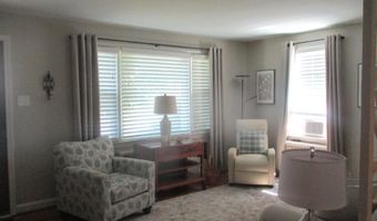 524 WALNUT St, Audubon, NJ 08106