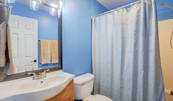 10228 BAYSIDE Dr, Dover, DE 19901