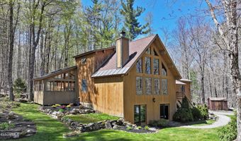 55 Mallard Dr, Becket, MA 01223