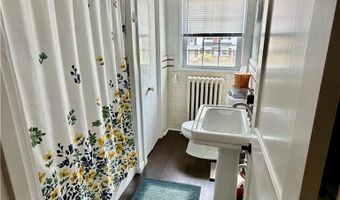 3009 W Greenleaf St, Allentown, PA 18104