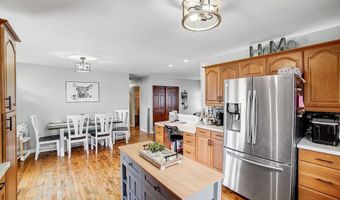 135 Kraft Dr, Ashville, OH 43103