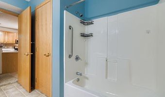 15570 Linnet St NW 2-305, Andover, MN 55304