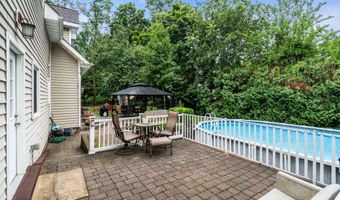 266 Orchard Ave, Belford, NJ 07718