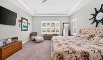 6104 SHADOWLAKE Dr, Apollo Beach, FL 33572