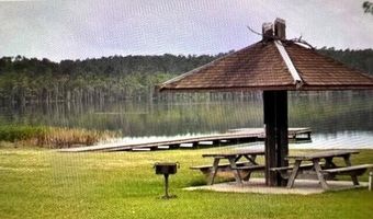 850 Gambier Dr, Alford, FL 32420