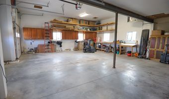 15 Helen Ln, Banner, WY 82832