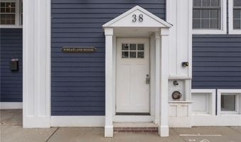 38 Dr. Marcus F Wheatland Blvd 5, Newport, RI 02840