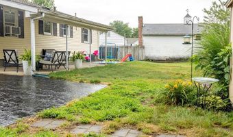 57 Bolton St, Cranston, RI 02920