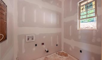19 HIGHLAND Cir, Alexander City, AL 35010