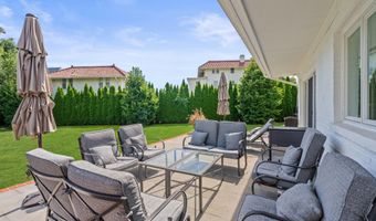 127 Cedar Ave, Allenhurst, NJ 07711