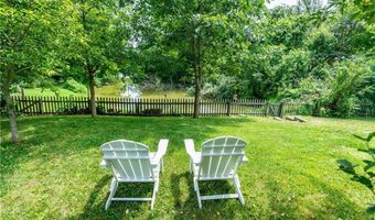 41 Mount View Ave, North Kingstown, RI 02852