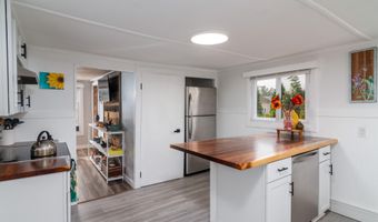 11 Crotteau St, Adams, MA 01220