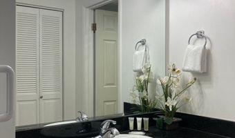 2240 Kuhio Ave 2011, Honolulu, HI 96815