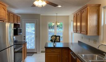 305 Parktrail Ln, Delhi, OH 45238