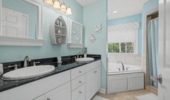 214 HARBOR Cir, Alligator Point, FL 32346