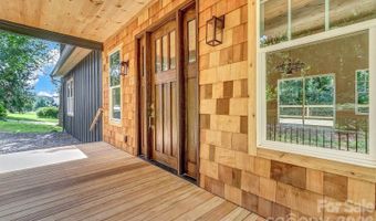 19 Green Valley Rd, Asheville, NC 28806