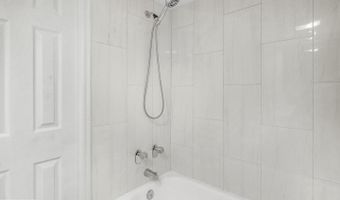 1301 N COURTHOUSE Rd 802, Arlington, VA 22201