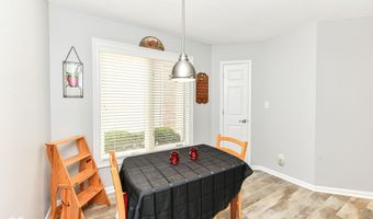 8091 Farmhurst Ln, Indianapolis, IN 46236
