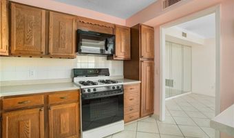 200 Hoffman Ave 402, Cranston, RI 02920