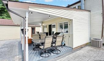 203 New York Ave, Bergenfield, NJ 07621