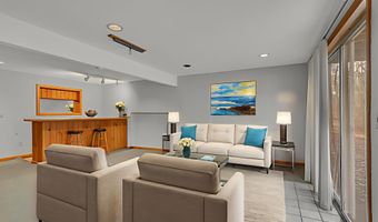 745 Merrow Rd APT 102, Coventry, CT 06238