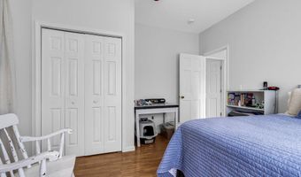 551 Chester Pkwy, Belford, NJ 07718
