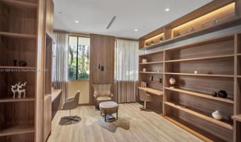 1000 ISLAND Blvd 811, Aventura, FL 33180