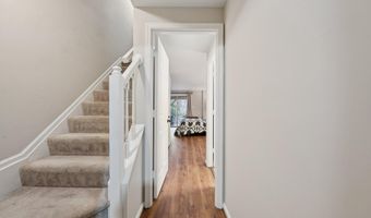 7307 CASTLEBERG Ct, Alexandria, VA 22315