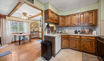 140 Garfield Rd, Bristol, CT 06010