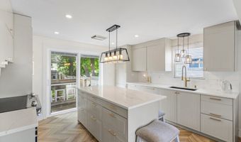 11 Hartlawn Rd, Boston, MA 02132