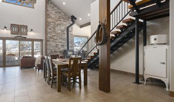 440 STRAWBERRY HILLS Dr, Bedford, WY 83112