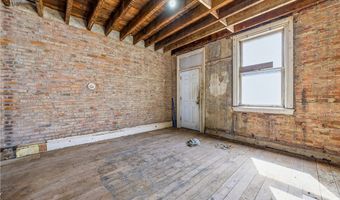 431 E Carson St, Airville, PA 15203
