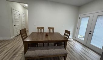 140 Park Valley Ct, Anderson, MO 64831